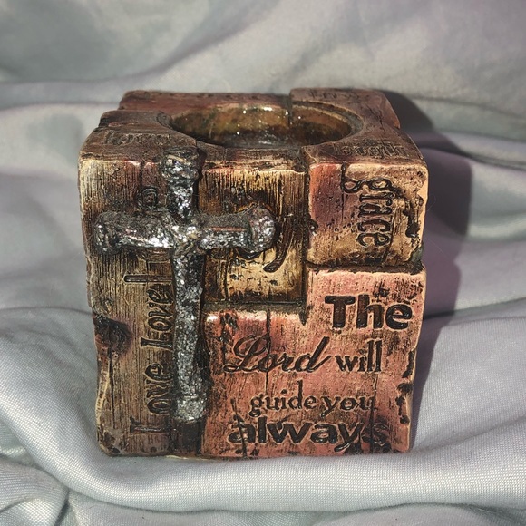 Candle holder cube Cross Jesus 4 sided Peace Strength Love Trust Faith Hope - Picture 1 of 8
